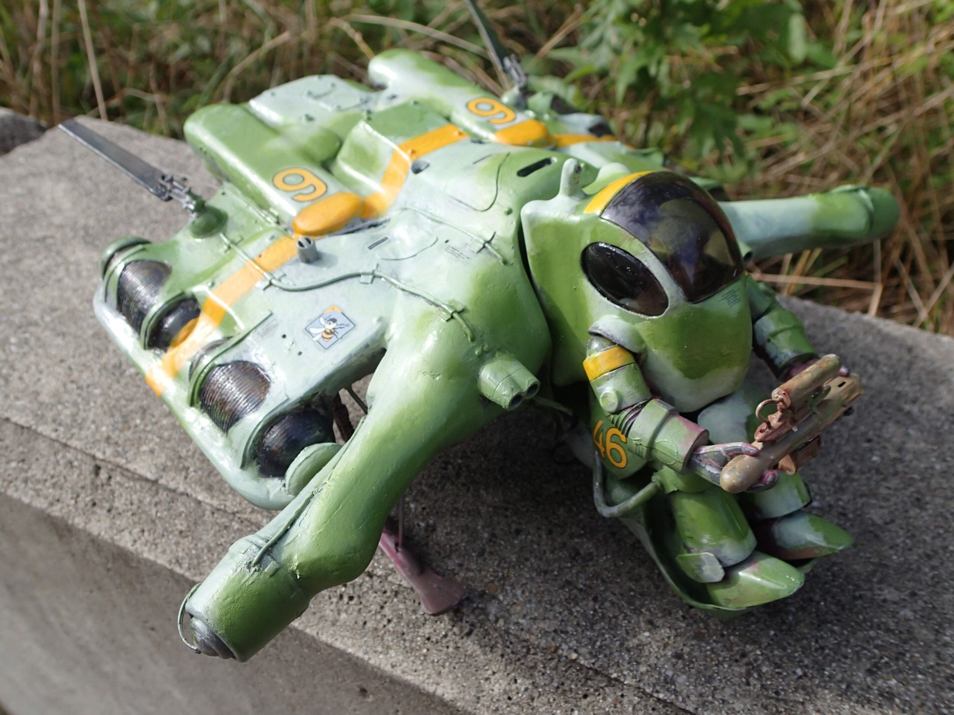 【月面ホルニッセ】