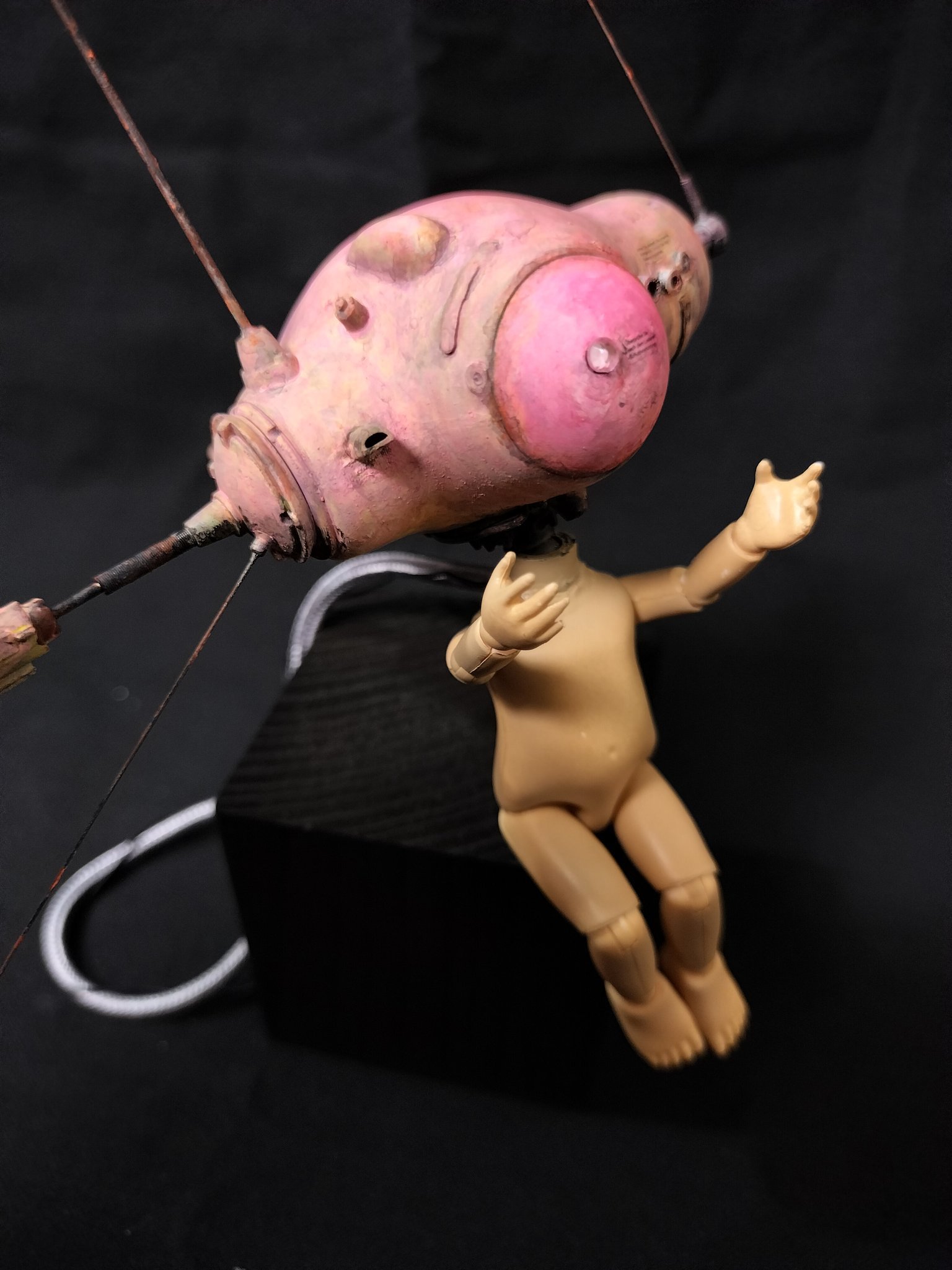 【「ダッコ...」】