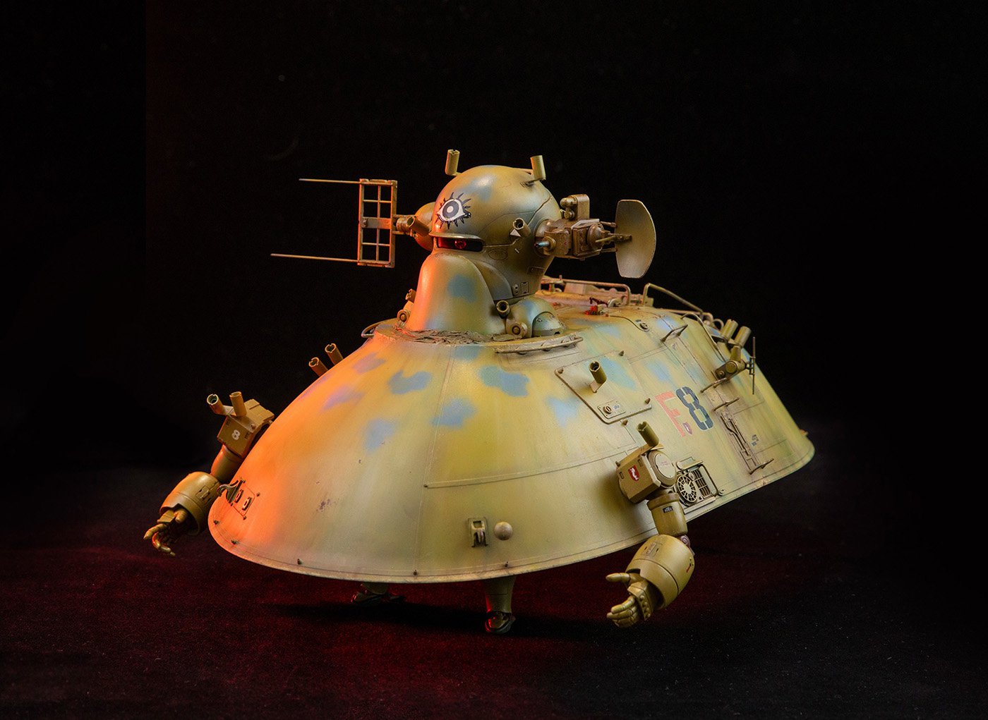 Humanoid-Type Nutcracker "Bigeye"