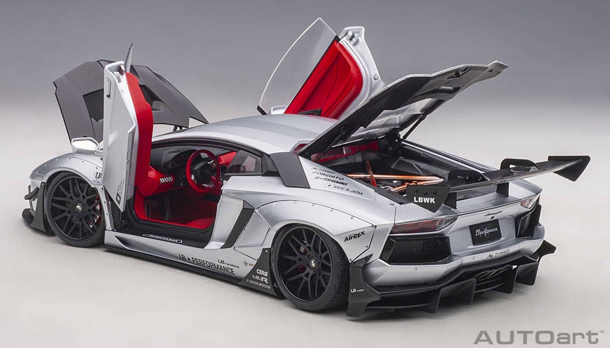 1/18 リバティーウォーク LB-WORKS ランボルギーニ アヴェンタドール リミテッドエディション (マット・メタリック・シルバー) 1/18 リバティーウォーク LB-WORKS ランボルギーニ アヴェンタドール リミテッドエディション (マット・メタリック・シルバー)