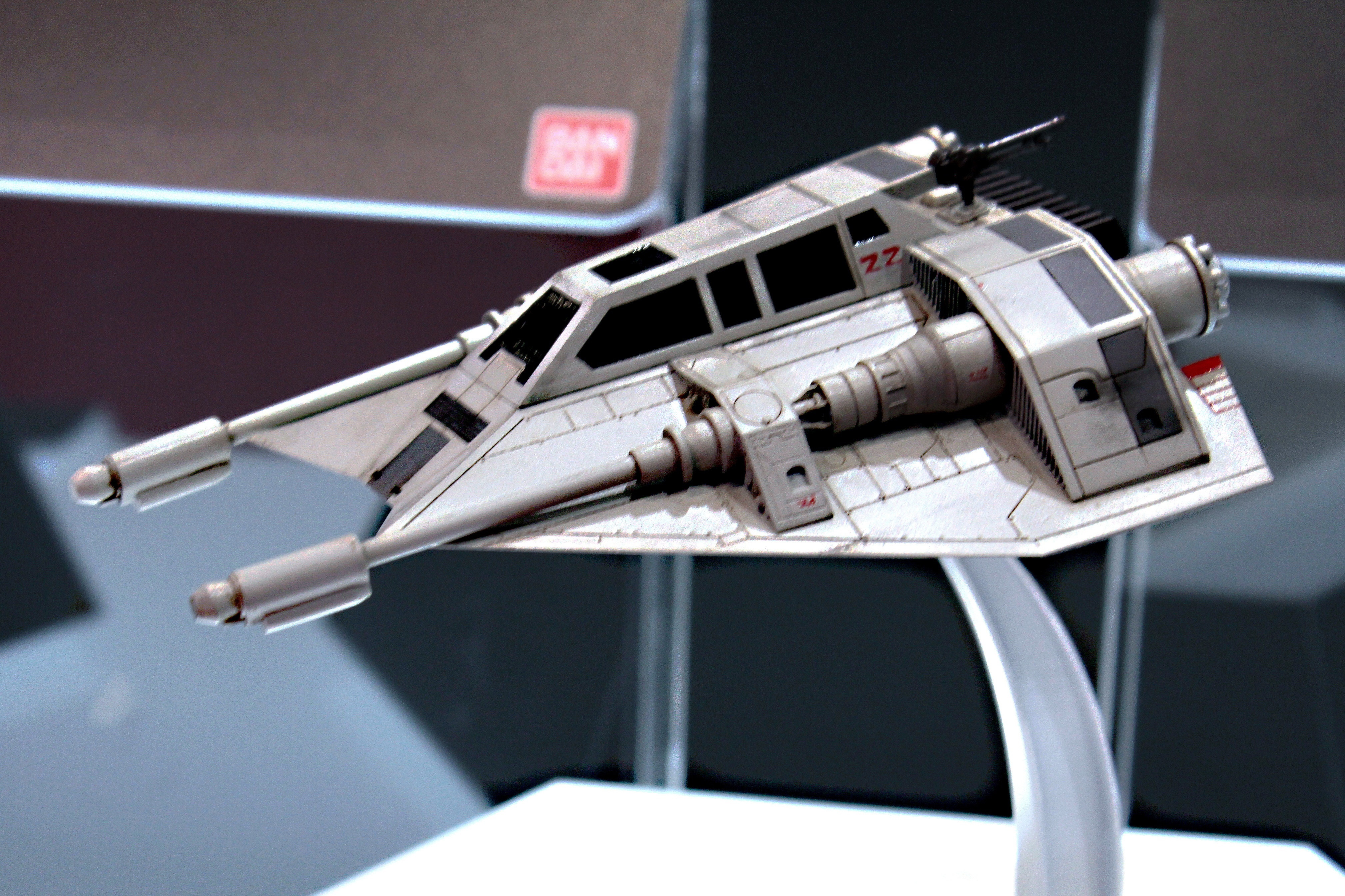 1/48 スノースピーダー (スター・ウォーズ/エピソード５/帝国の逆襲) プラモデル