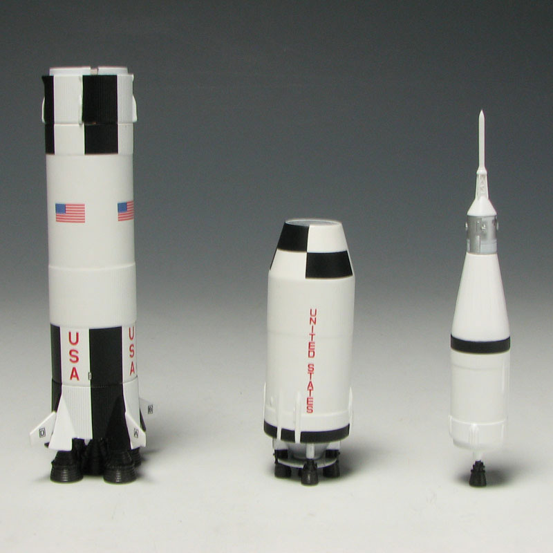 1/400 アポロ１３号 ミッション40周年記念 サターンＶ型ロケット