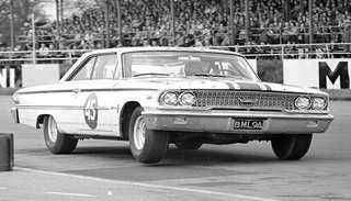 1/18 フォード ギャラクシー 500 / XL 1963年イギリス サルーンカー選手権 優勝 45 Jack Sears HLJ.co.jp