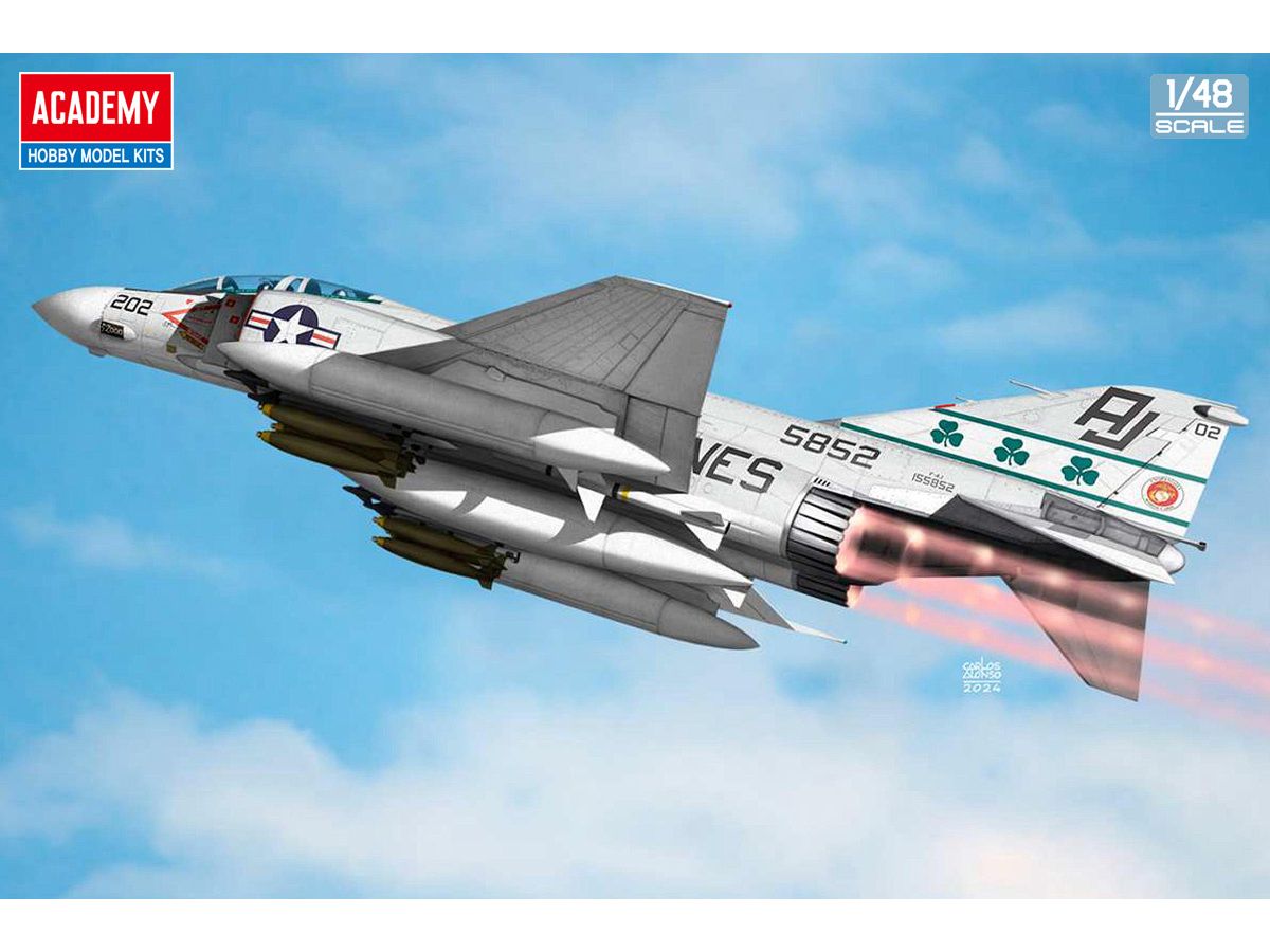 1/48 F-4J ファントムII VMFA-333 シャムロックス