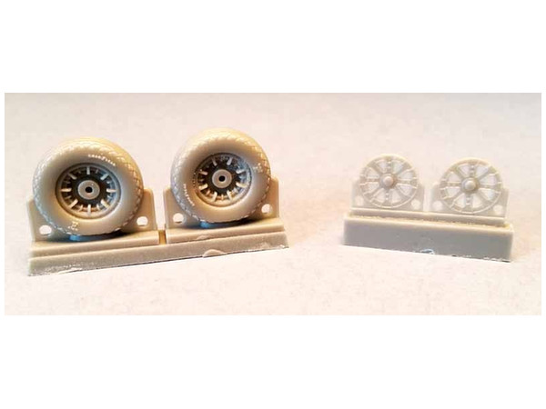 1/48 F4Uコルセア/F6Fヘルキャット用 ダイアモンド・リブパターンホイール