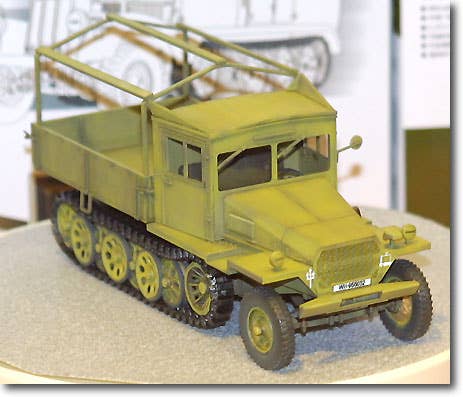 1/35 SdKfz.11 3tハーフトラック後期型 (木製キャビン)
