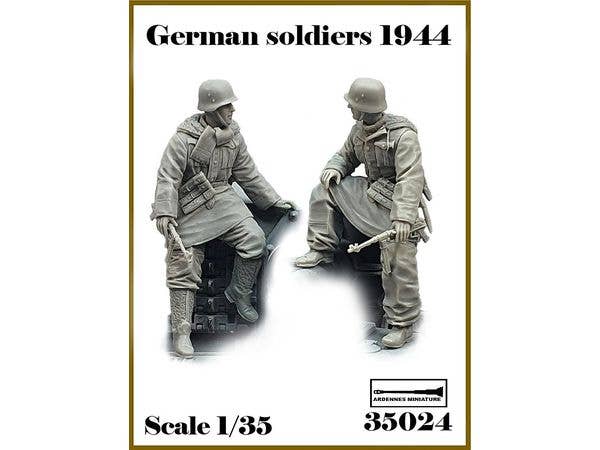 1/35 WWII ドイツ軍兵士1944 #1/ #2セット (2体入)