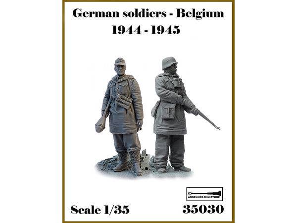 1/35 WWII ドイツ ベルギーの戦い1944-1945 #3 待機中セット (2体入)