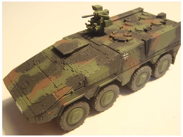 1/87 ボクサーA0/A1 グループ ドイツ連邦軍 ブロンズグリーン