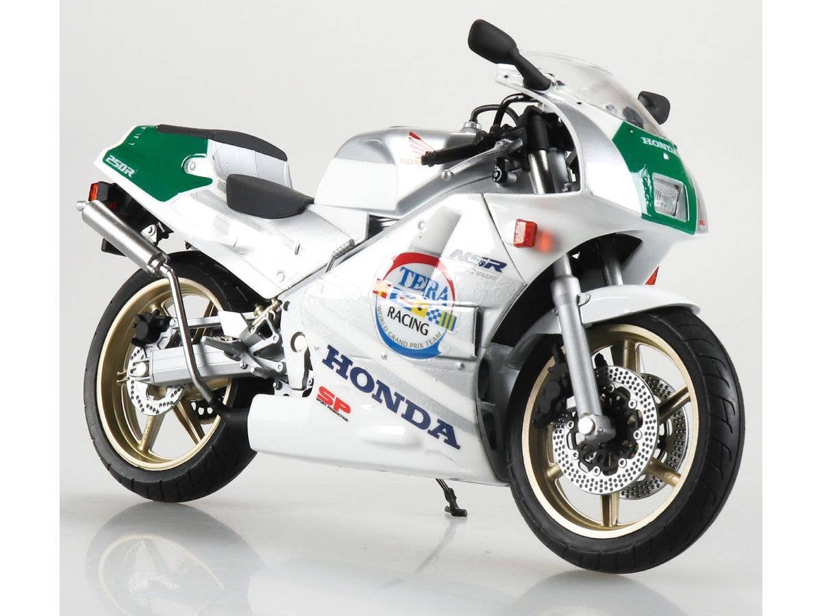 1/12 Honda NSR250R SP '89 ロスホワイトxテラシルバーxノーベンバーシルバー