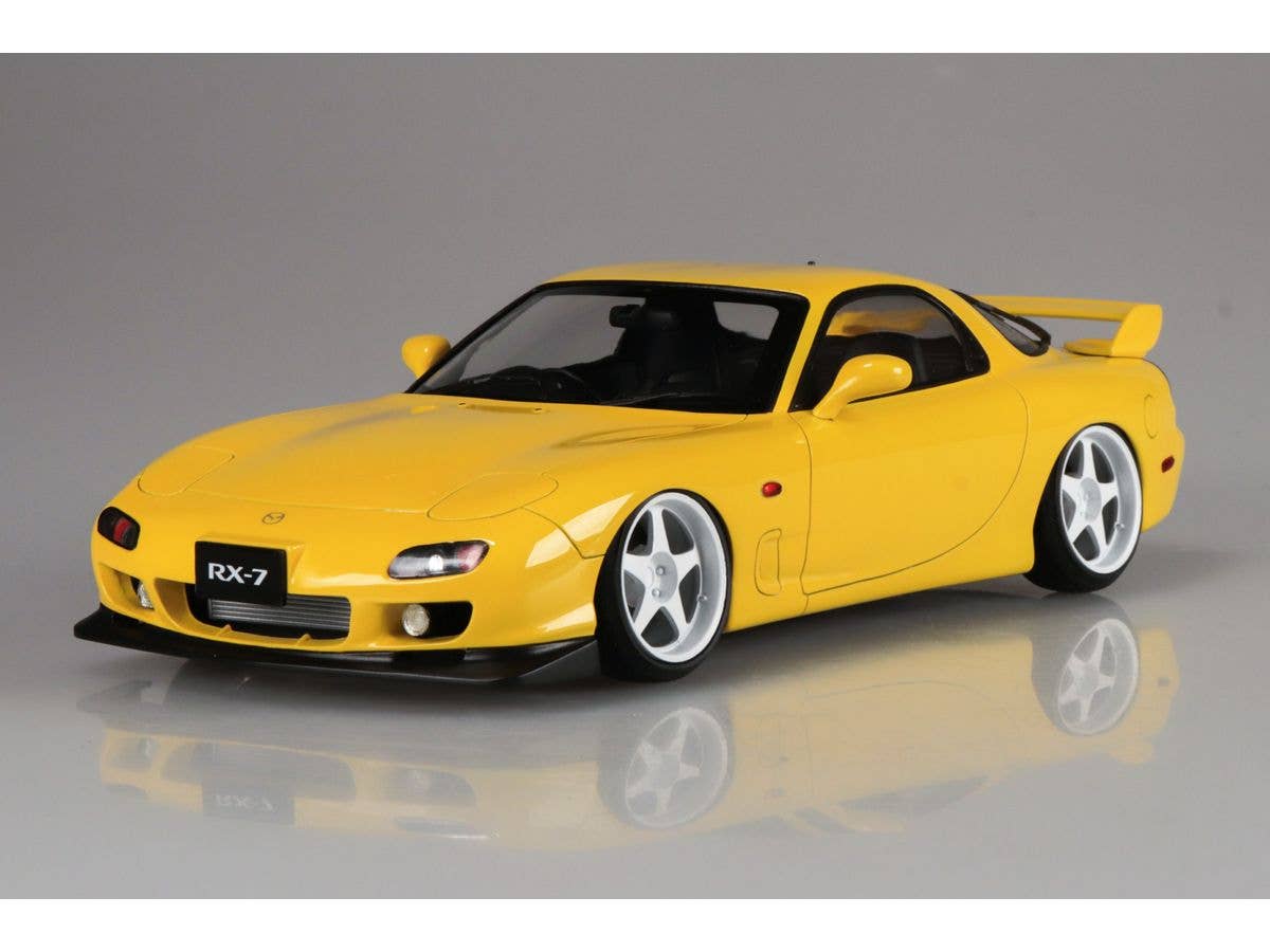 1/24 FD3S RX-7 '02 エアサスカスタム(マツダ)