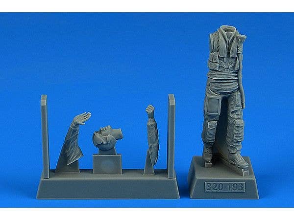 1/32 現用NATO 戦闘機パイロット 1