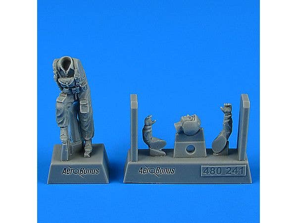 1/48 現用ロシア空軍 戦闘機 パイロット (Su-57用、乗機ポーズ)