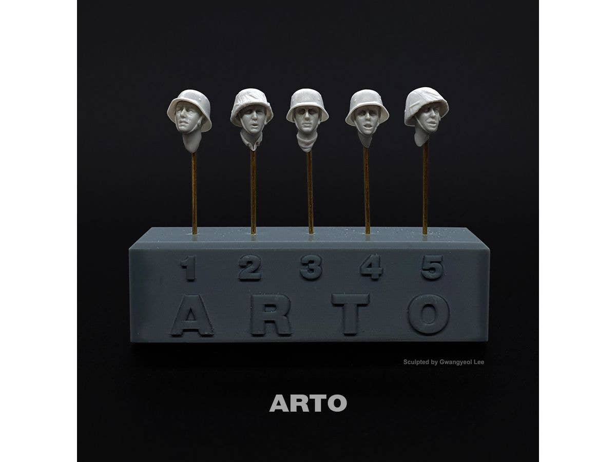 1/35 WW. II ドイツ軍 M42 ヘルメット着用頭部 タイプA 緊張した顔 (5種セット) (タミヤ35382用)