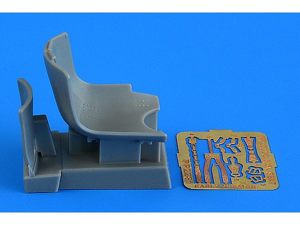 1/32 マッキ C.202 操縦席 (初期型) (イタレリ用)