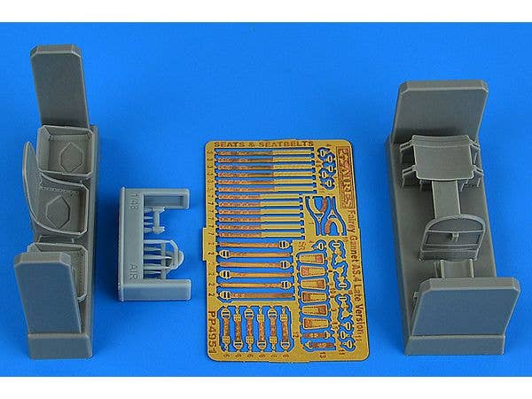 1/48 フェアリーガネット AS.4 クルー席 (後期型) (エアフィックス用)