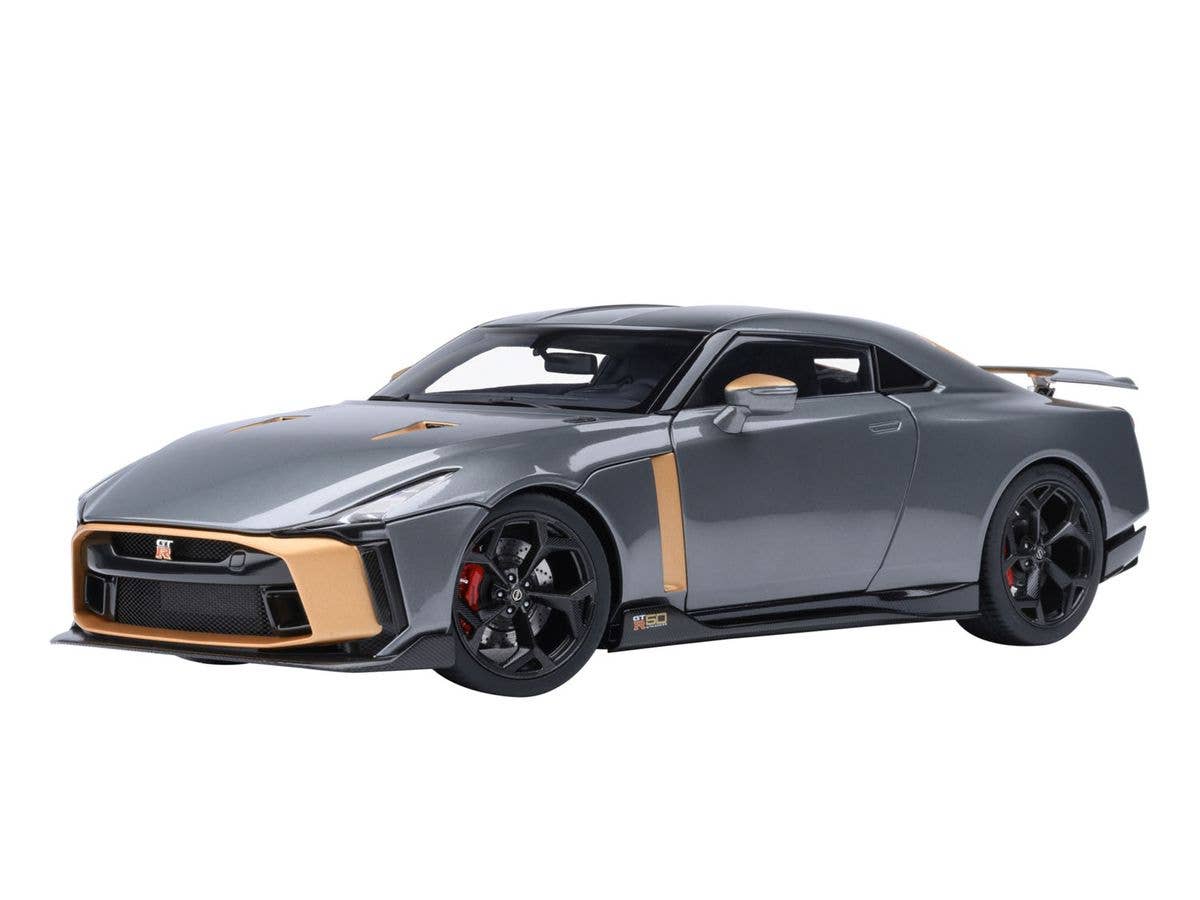 ウェルシュコーギーコマチ　オートアート 1/18　スカイライン ウェルシュコーギーコマチ様 専用 オートアート 1/18 スカイライン