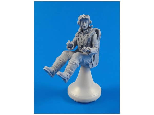 1/32 ホーカーテンペスト着座パイロット (スペシャルホビー用)
