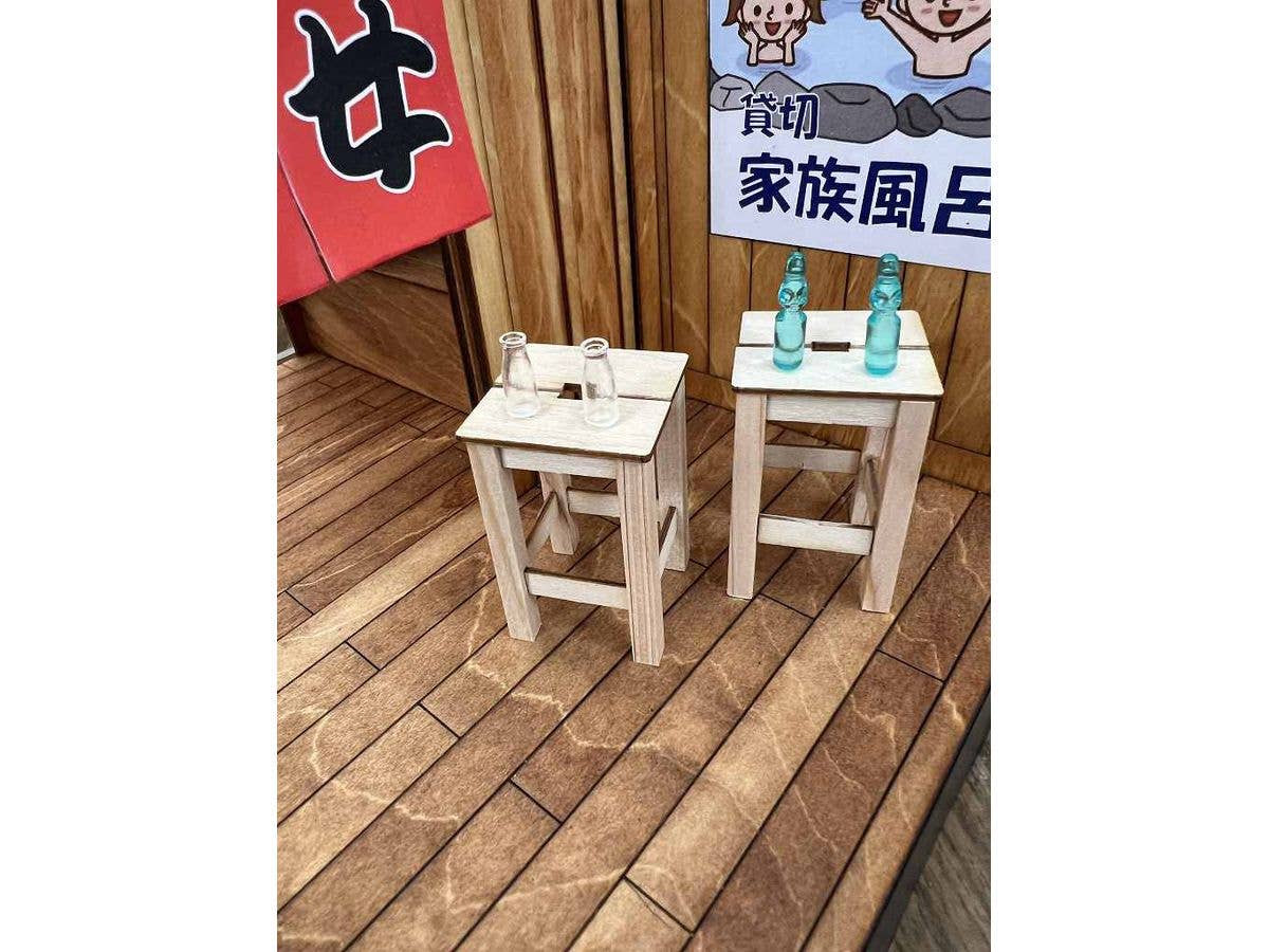 1/12 温泉宿のみんなのイス (牛乳ビン 2 本 ラムネビン 2 本付き)