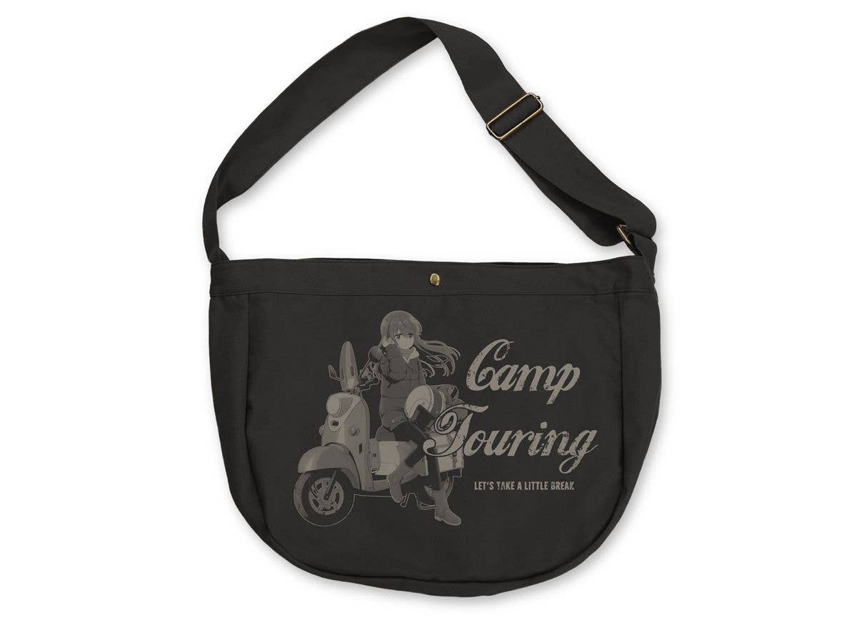 ゆるキャン SEASON3: 描き下ろし 志摩リン ニュースペーパーバッグ バイクでひといきVer. / BLACK