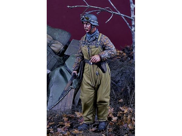 1/35 WWII ドイツ武装親衛隊 タンカーストラウザーズを履いた下士官 ハンセン戦闘団 アルデンヌ1944