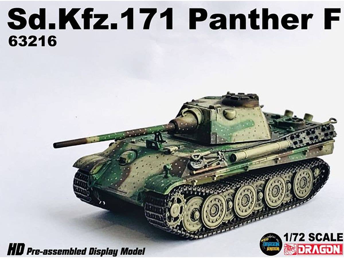 1/72 WW.II ドイツ軍 Sd.Kfz.171 パンターF アンブッシュ迷彩 ベルリン 1945 完成品