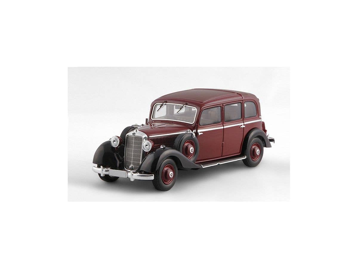 1/43 1936-1940年 メルセデス・ベンツ 260D プルマン ランドレー (幌/リアウィンドー閉)(マルーン/ブラック)