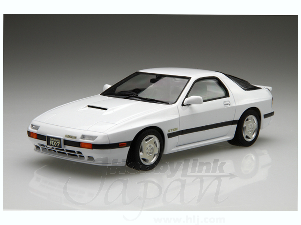 Amazon.com: Hasegawa Mazda Savanna RX-7 SA22C Early Version