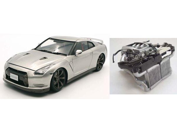 1/24 NISSAN GT-R (R35) エンジン付き