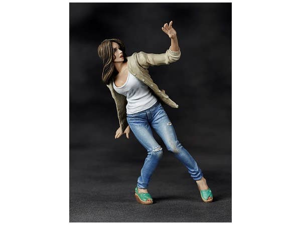 1/16 ゾンビプラスチックモデル 地獄のゾンビ黙示録 No.01: ヒロイン/彼女