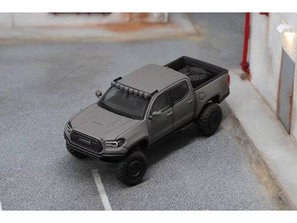 1/64 トヨタ TACOMA TRD Pro 2022- (LHD) -マッドグレー