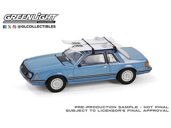1/64 GreenLight 1981 Ford Mustang Ghia Coupe with Ski Roof Rack Medium Blue Glow