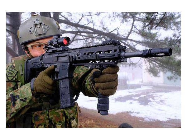 アームズマガジンエクストラ 20式5.56mm小銃と陸上自衛隊の精鋭