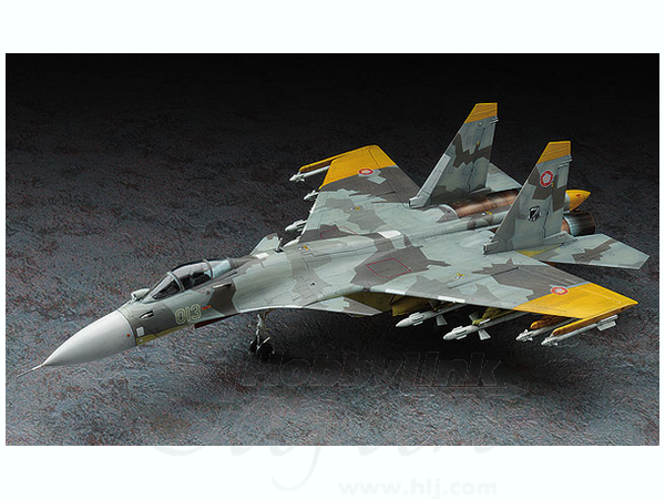 1/72 Su-33 フランカーD エースコンバット 黄色の13