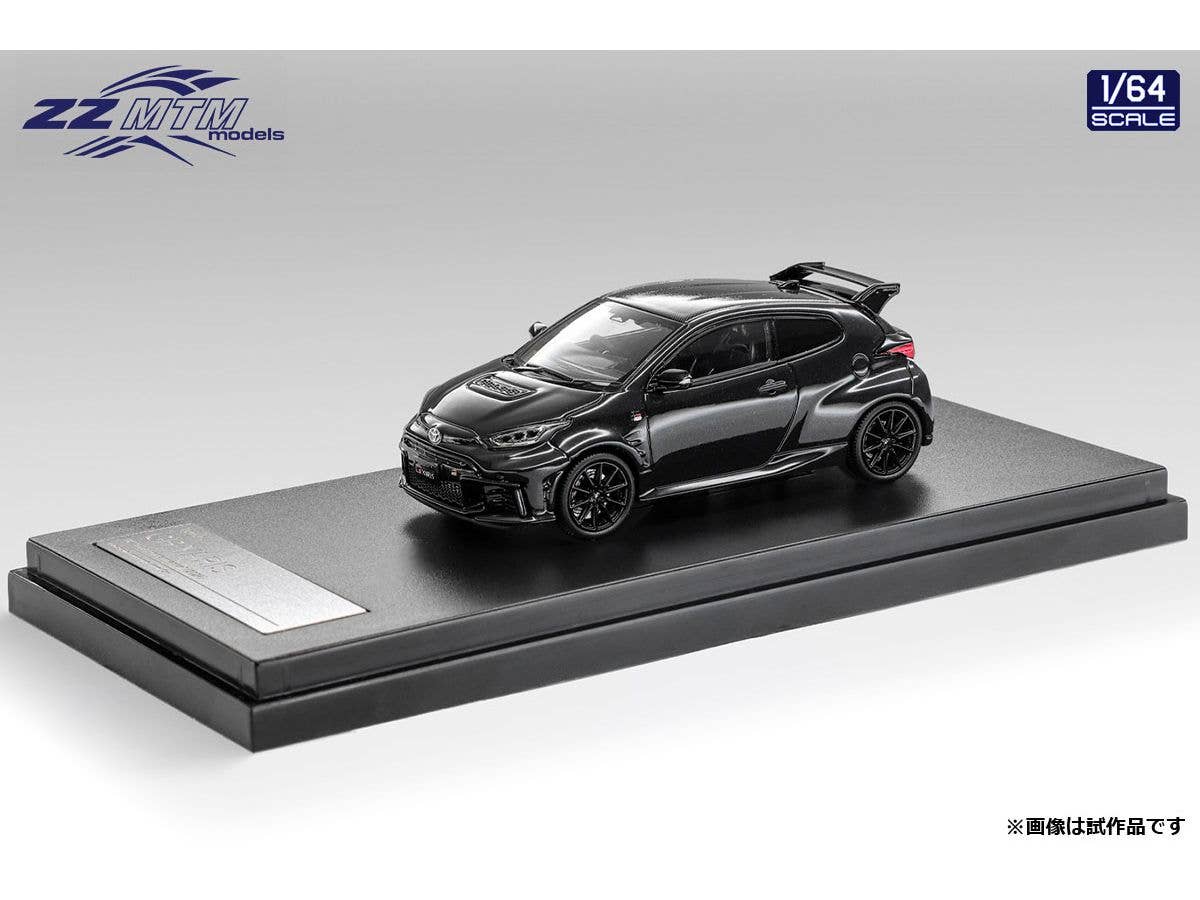 1/43 Toyota HARRIER HYBRID PREMIUM (2017) ダークレッドマイカ