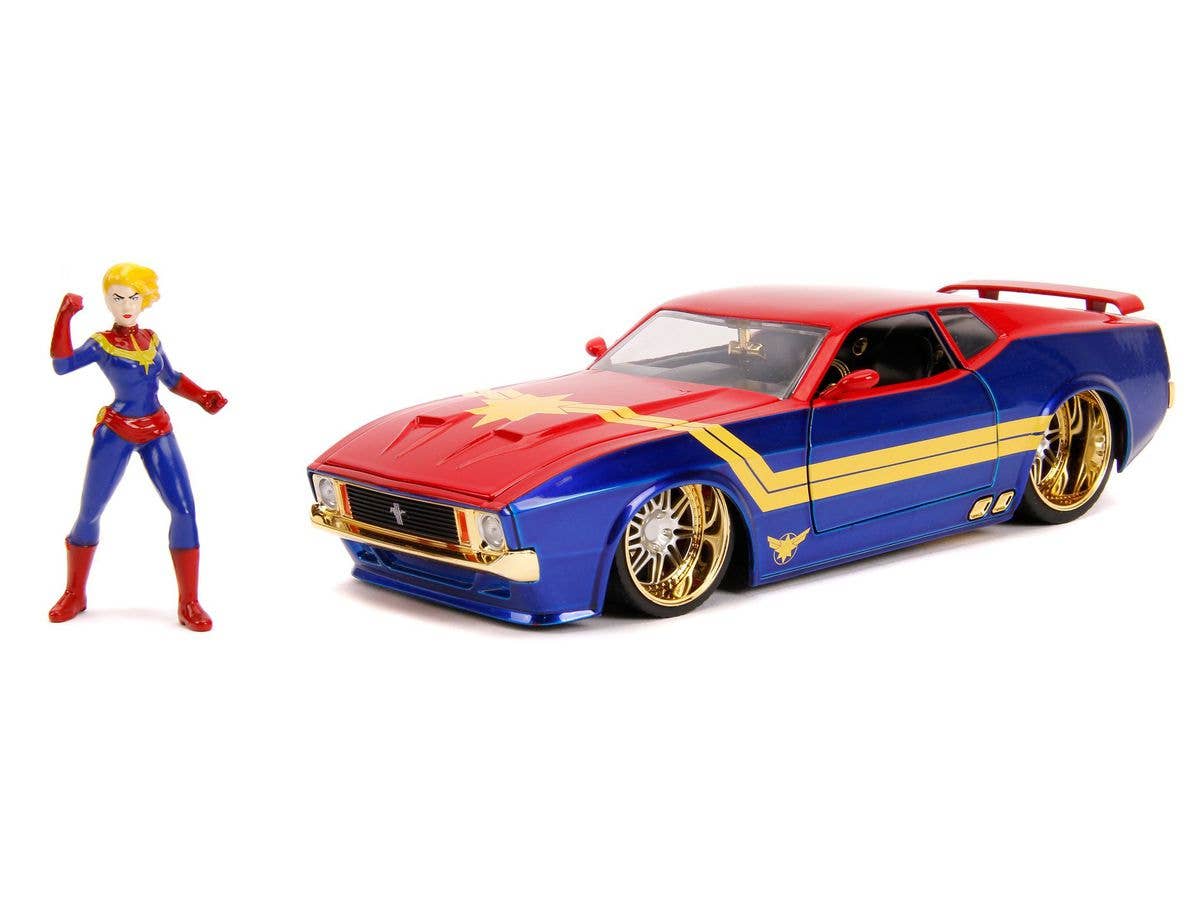 1/24 フォード マスタング マッハ1 1973 キャプテン･マーベル フィギュア付 (アベンジャーズ)