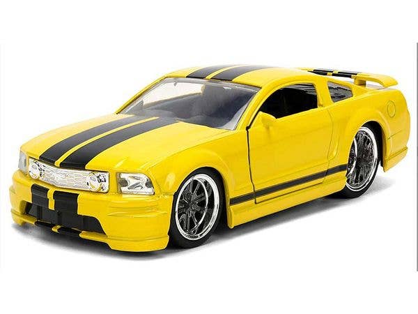 1/32 F & F 2006 フォード マスタング GT イエロー