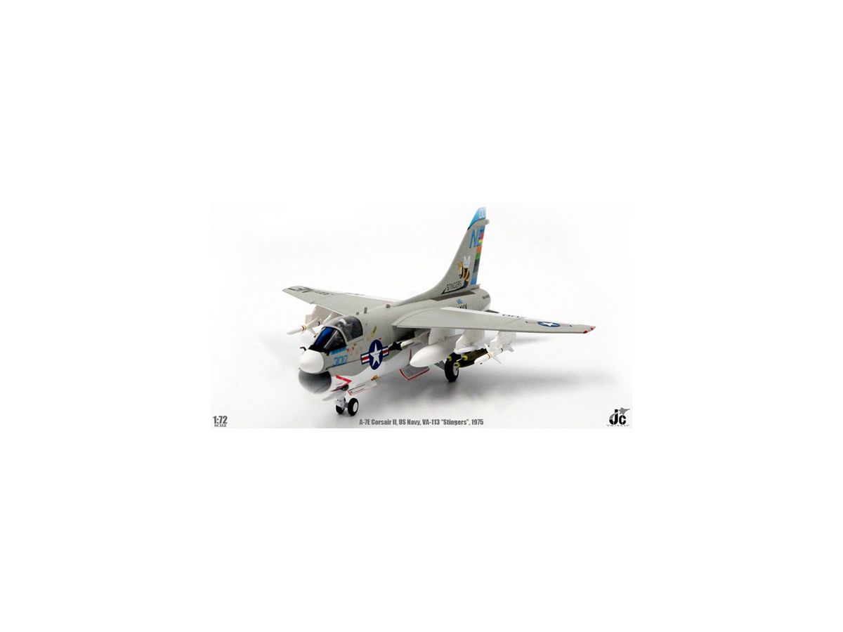 1/72 A-7E VFA-113 スティンガーズ USS レンジャー (CVA-61) 1975