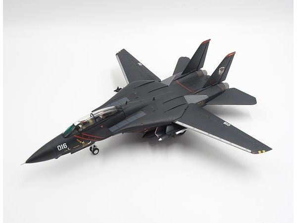 1/144 F-14A トムキャット エースコンバット ラーズグリーズ隊