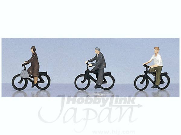 1/150 自転車に乗った中年