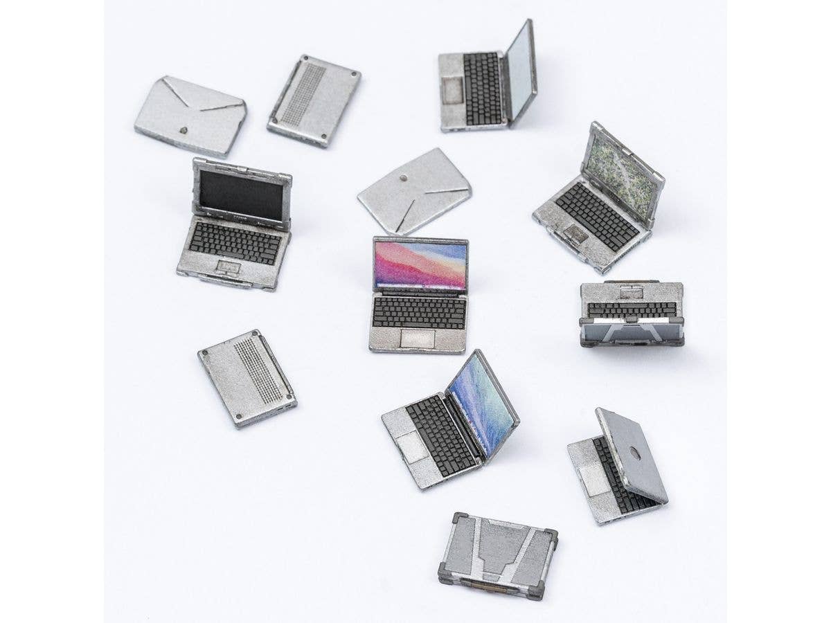 1/35 ノートパソコン (3種類、12個入)