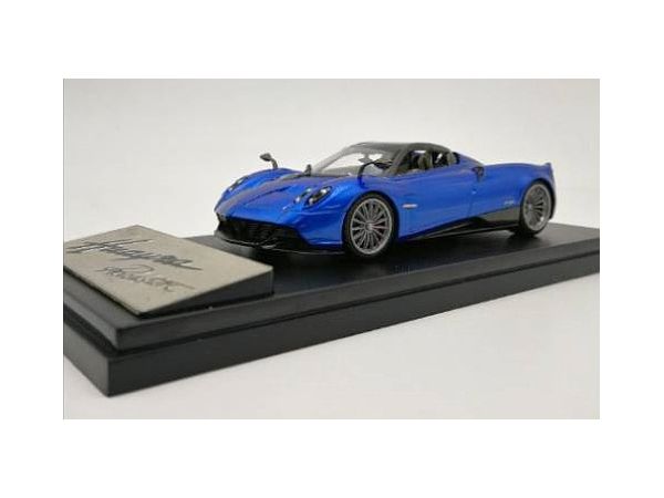 1/43 Pagani Huayra Roadster Blue