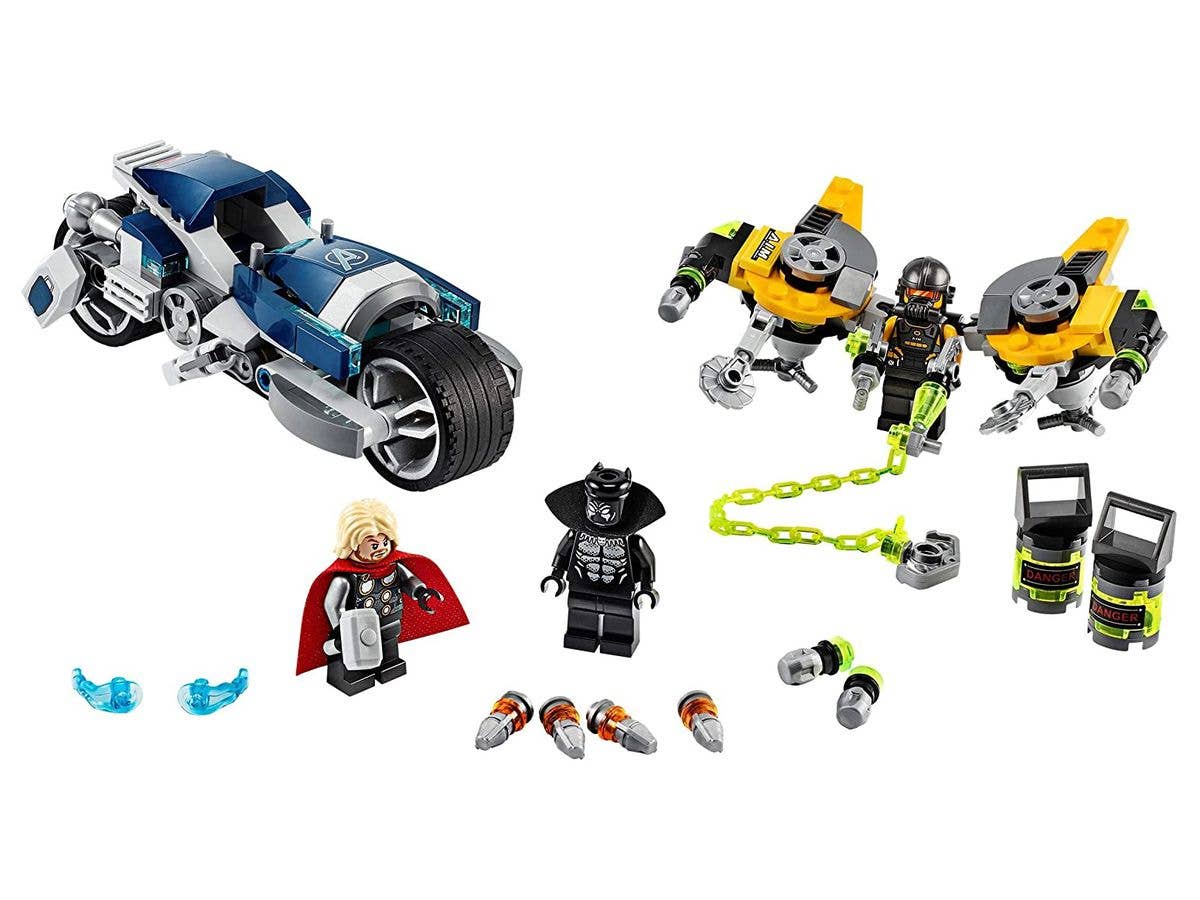 アベンジャーズ スピーダーバイクの攻撃