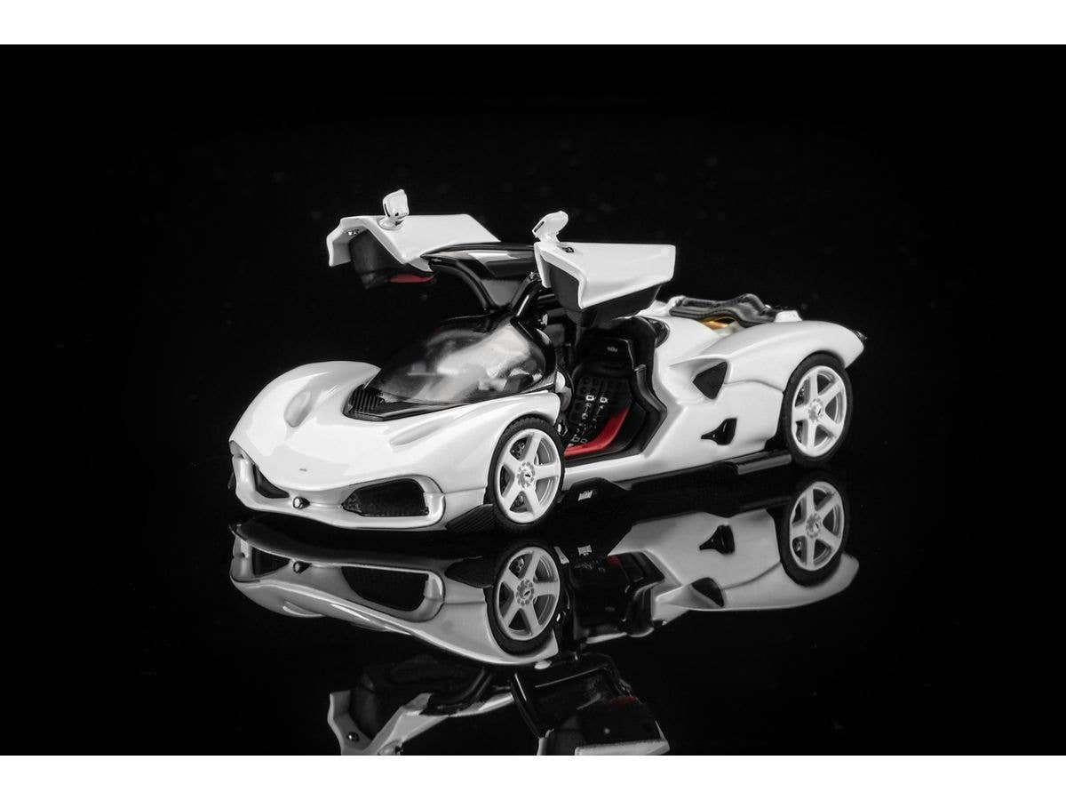 1/64 Nilu Suzuka White