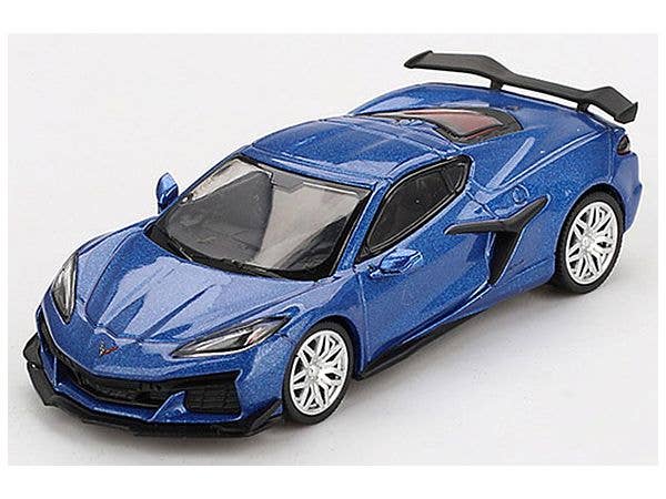 1/64 シボレー コルベット Z06 2023エルクハートレイクブルーメタリック (右ハンドル)