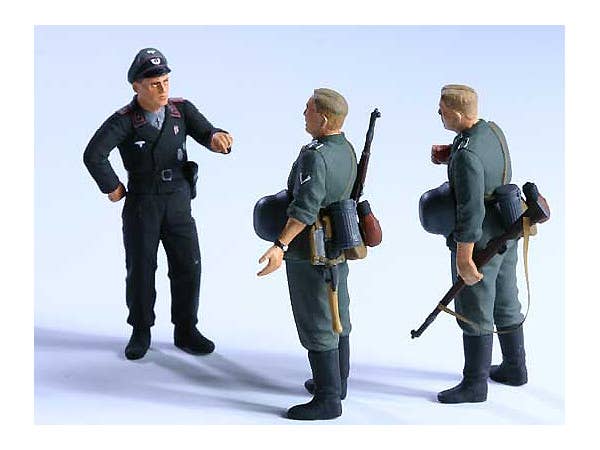 1/35 WW.II ドイツ軍兵士 1939-1941年w/アクセサリー | HLJ.co.jp