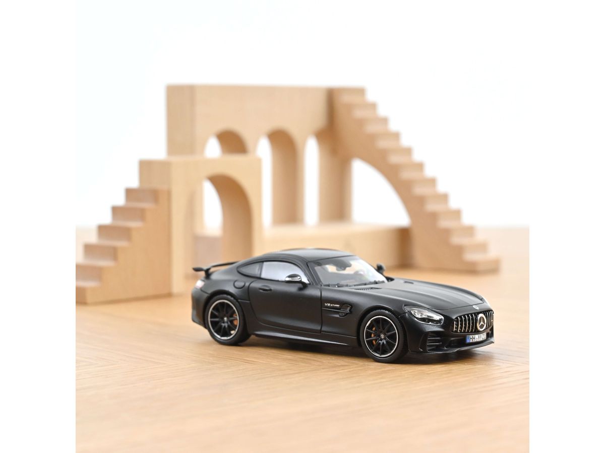 1/43 メルセデス AMG GT-R 2019 マグノブラック