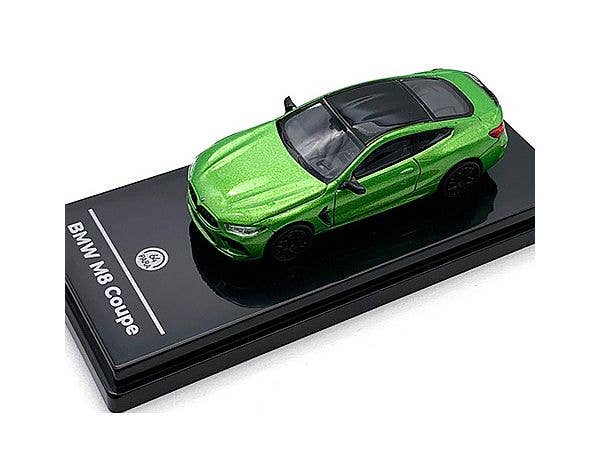 1/64 BMW M8 クーペ ジャワ グリーン LHD PA55216
