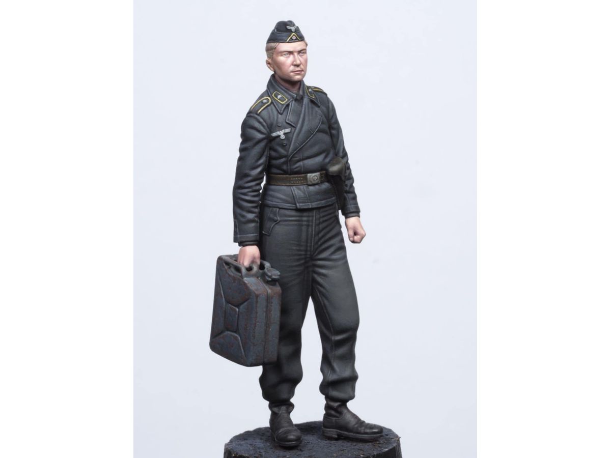 1/16 WWII ドイツ ジェリカンを運ぶ国防軍戦車兵