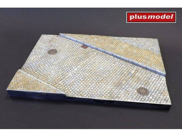 1/35 ディスプレイベース:歩道付きの石畳の道